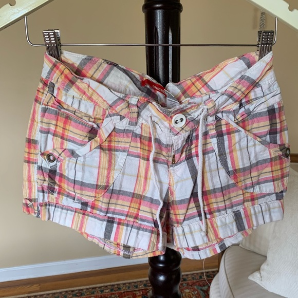 Plaid shorts - Picture 1 of 3